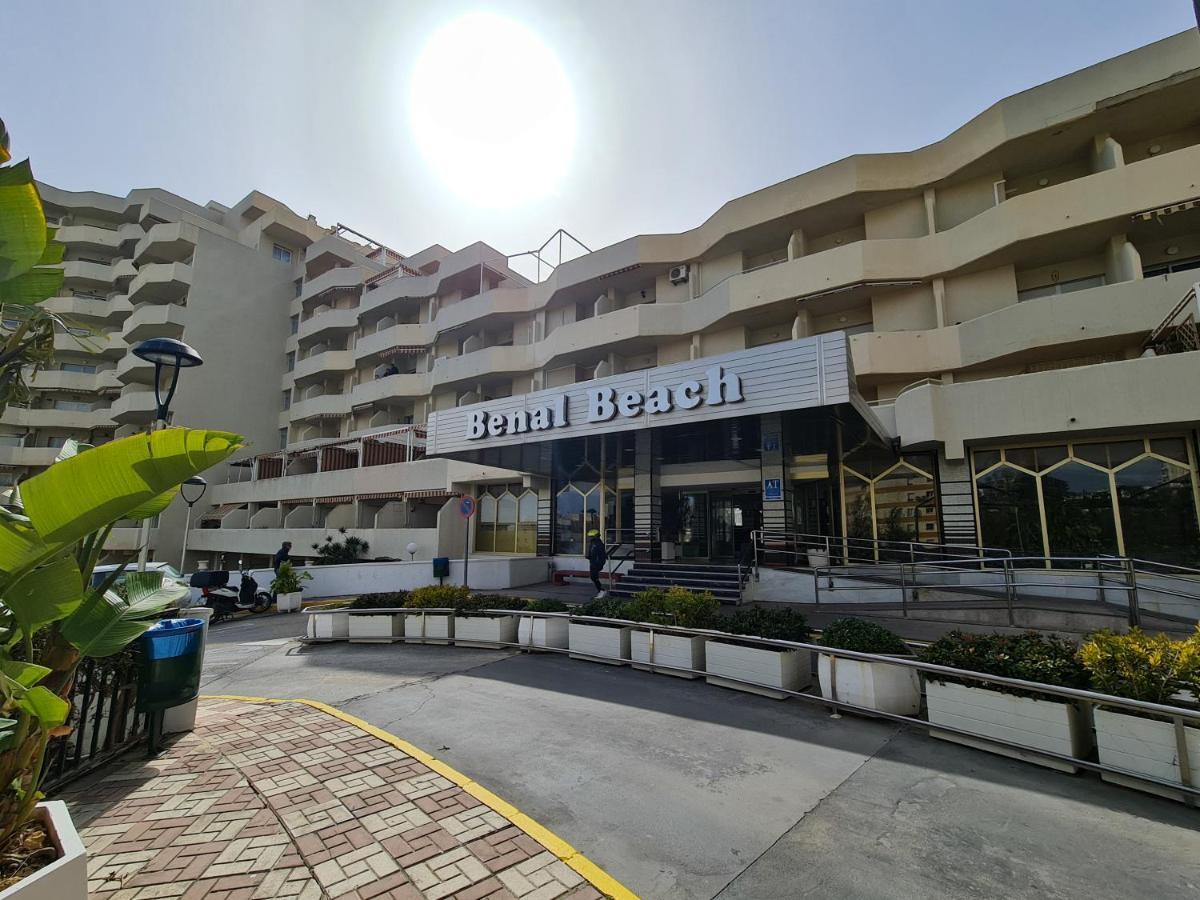 Parking Privado Benalbeach 贝纳尔马德纳 外观 照片