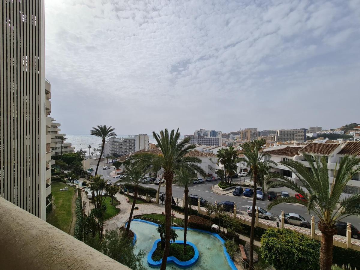 Parking Privado Benalbeach 贝纳尔马德纳 外观 照片