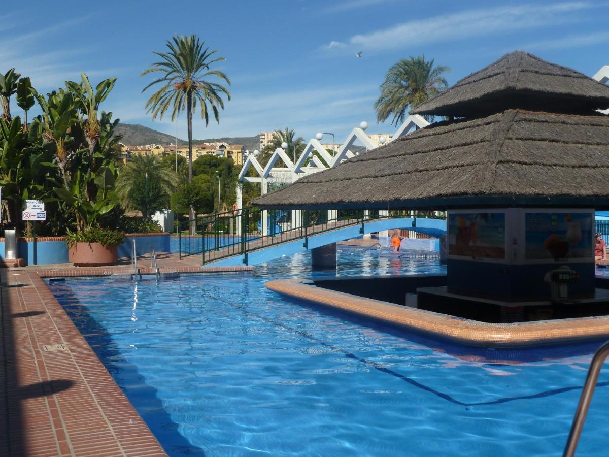 Parking Privado Benalbeach 贝纳尔马德纳 外观 照片