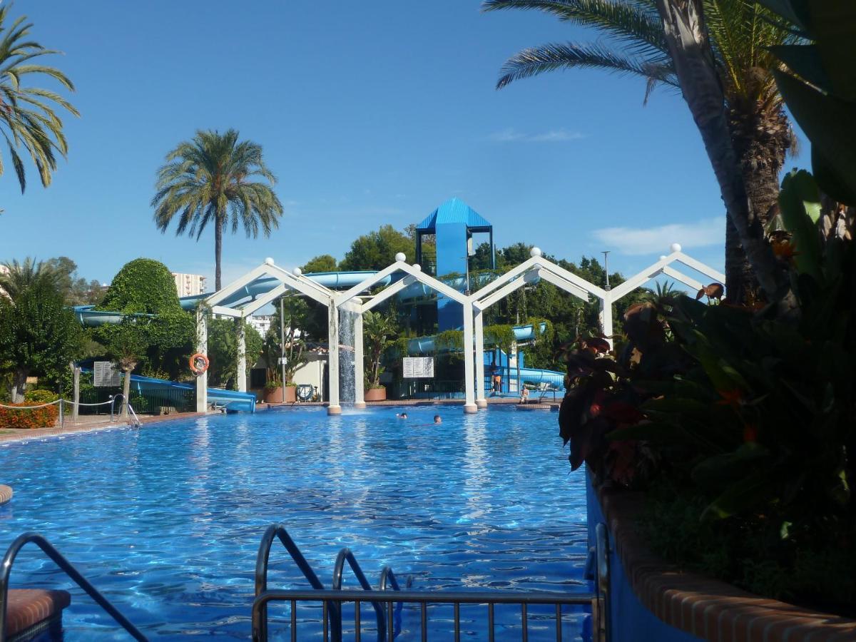 Parking Privado Benalbeach 贝纳尔马德纳 外观 照片